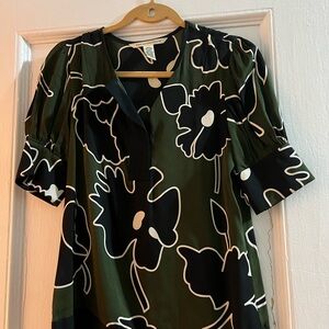 Diane Von Furstenberg Green Graphic 3/4 Sleeve Blouse